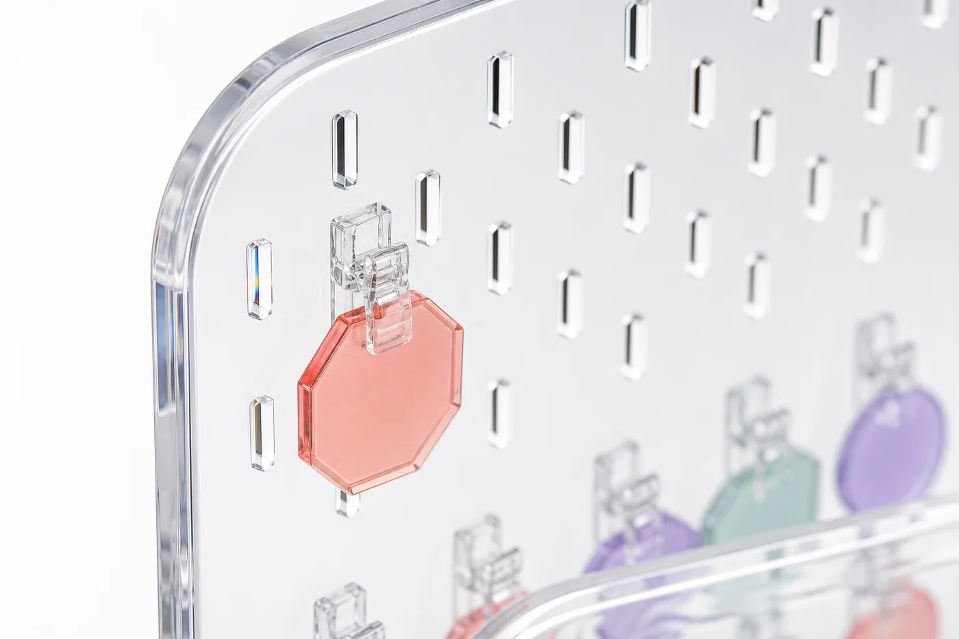 PIN-GRID: A Pinless Acrylic Insert Board for Ita Bags